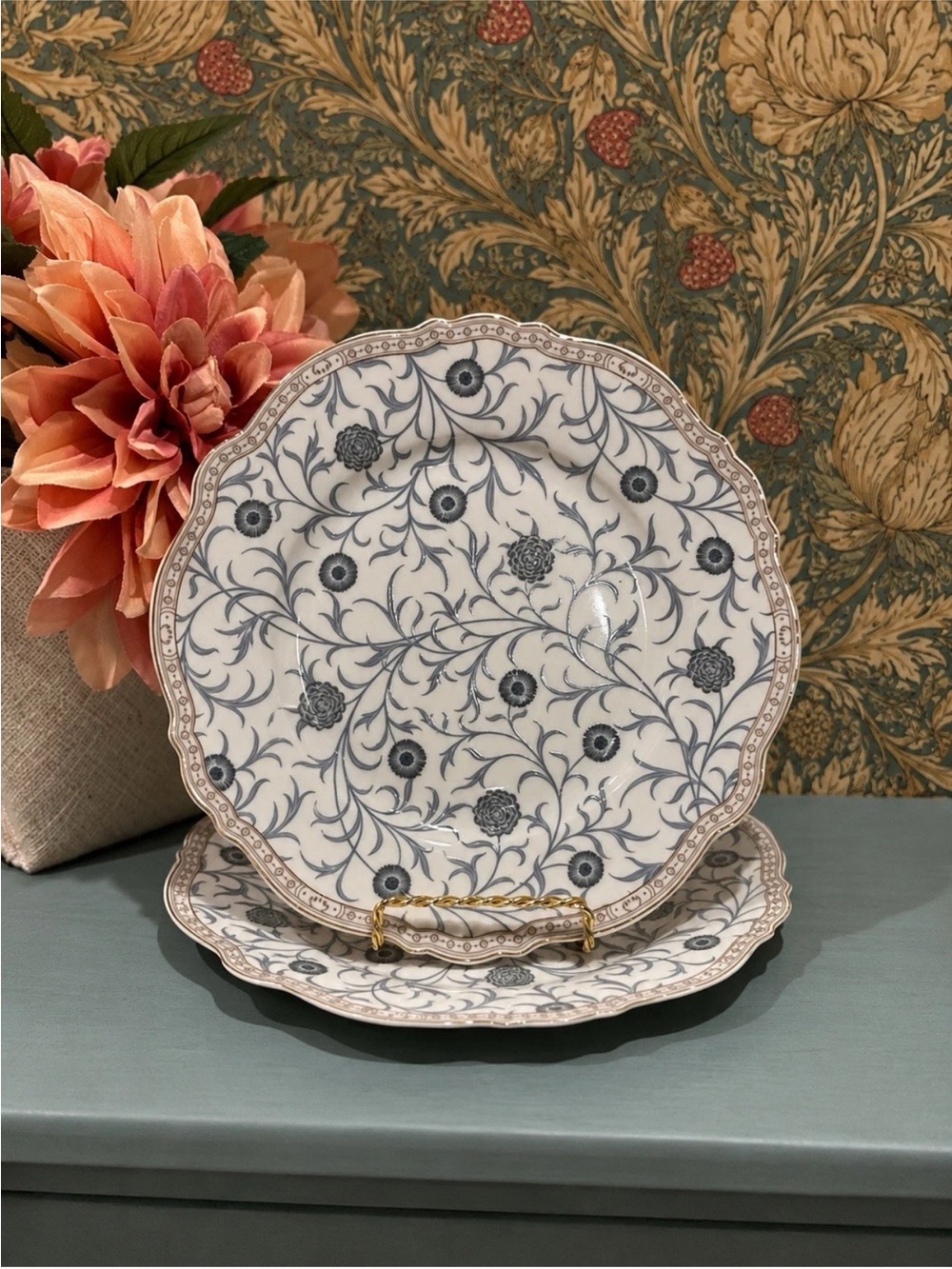 2 MORRIS & Co SIDE SALAD PLATE
Floral Dish WHITE SWEET BRIAR
Premium Porcelain
